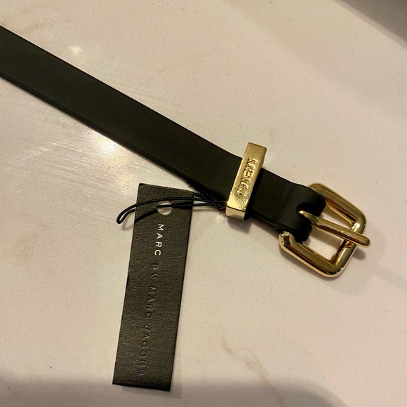 MARC JACOBS Black Rubber Bracelet with Gold Buckle | NWT | MSRP $78 - Picture 2 of 7